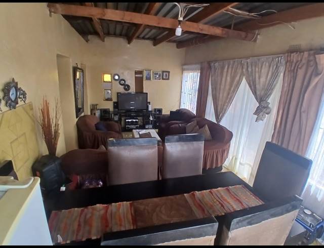 3 BEDROOM HOUSE FOR SALE IN SEBOKENG CENTRAL
